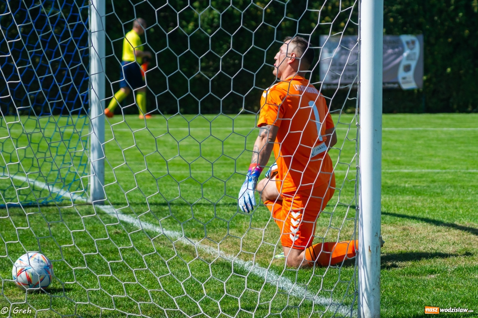 Zdjęcie w galerii na portalu naszwodzislaw.com: A klasa. Udana inauguracja Przyszłości Rogów. LKS 07 Markowice pokonany [FOTO] wiadomości z regionu