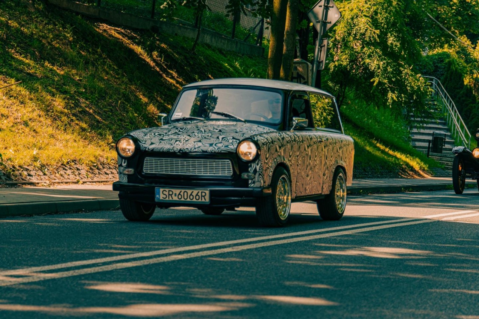 Zdjęcie w galerii na portalu naszwodzislaw.com: Za nami pierwszy zlot zabytkowej motoryzacji [FOTO] wiadomości z regionu