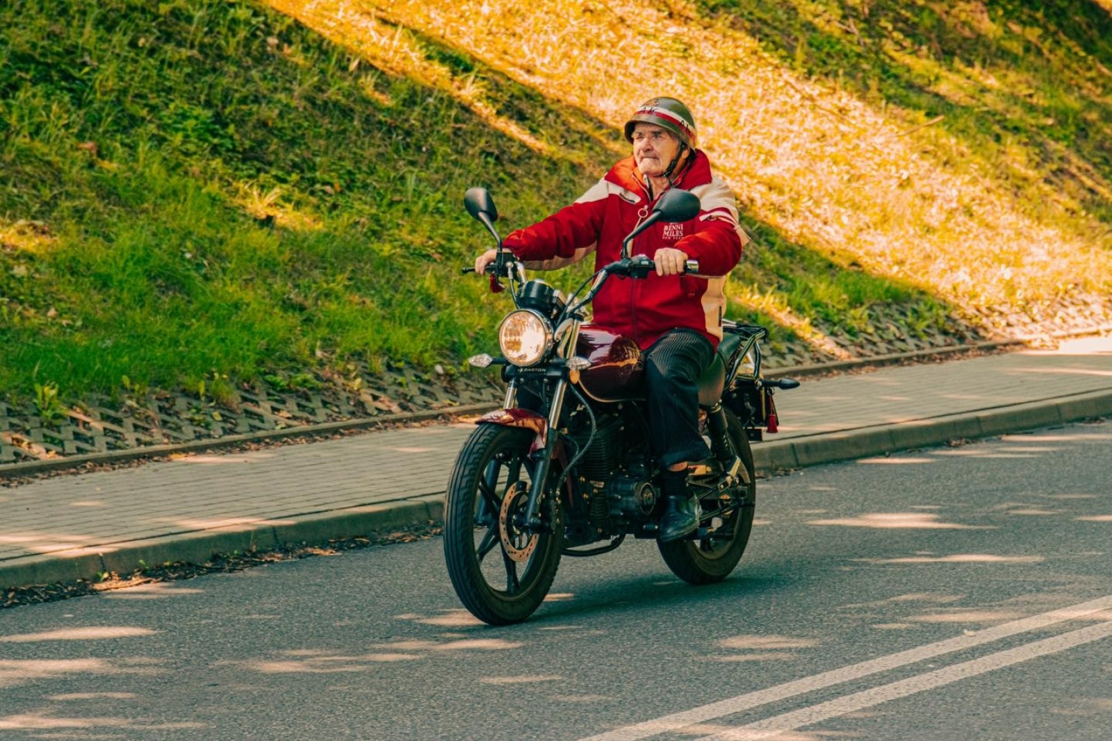 Zdjęcie w galerii na portalu naszwodzislaw.com: Za nami pierwszy zlot zabytkowej motoryzacji [FOTO] wiadomości z regionu