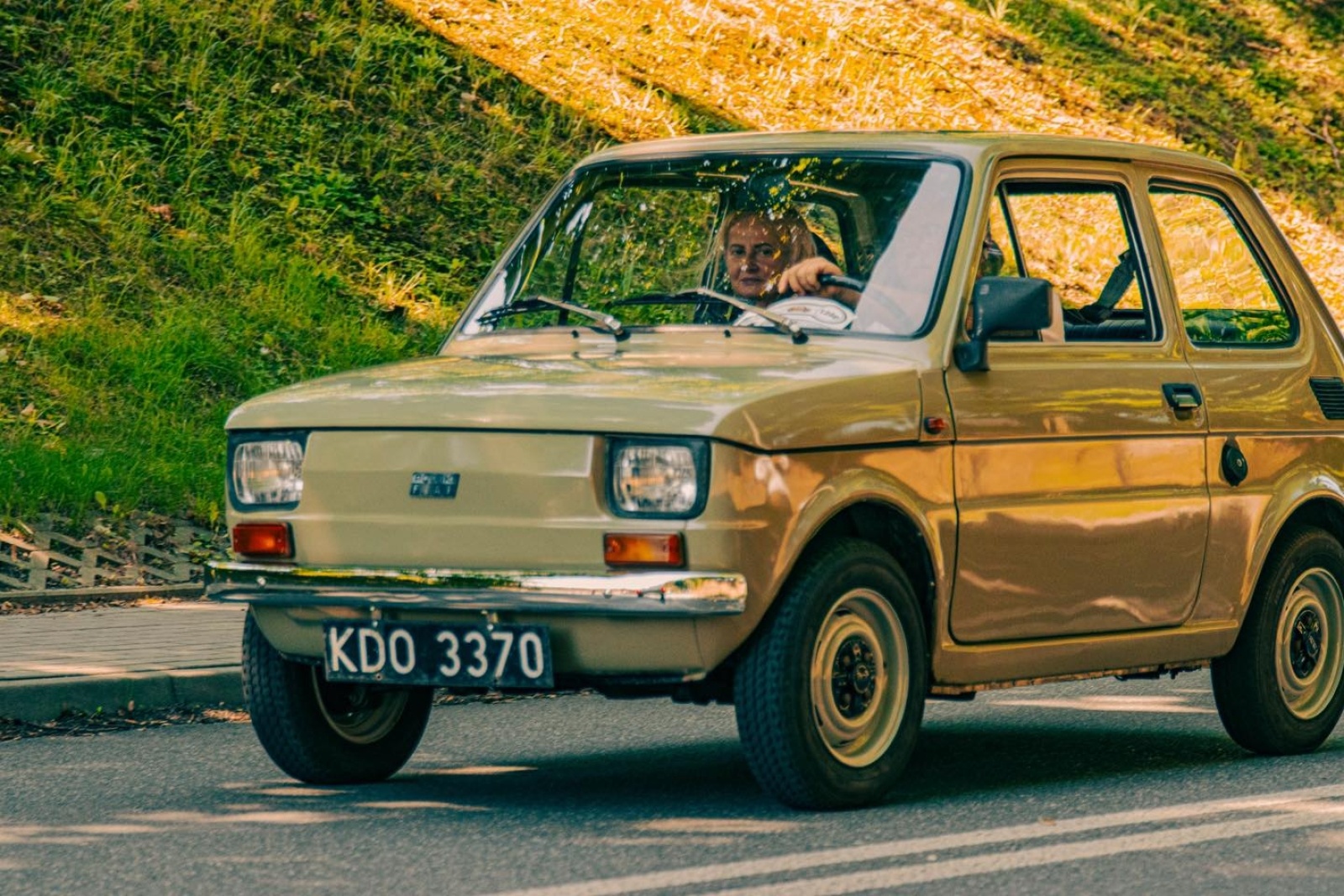 Zdjęcie w galerii na portalu naszwodzislaw.com: Za nami pierwszy zlot zabytkowej motoryzacji [FOTO] wiadomości z regionu