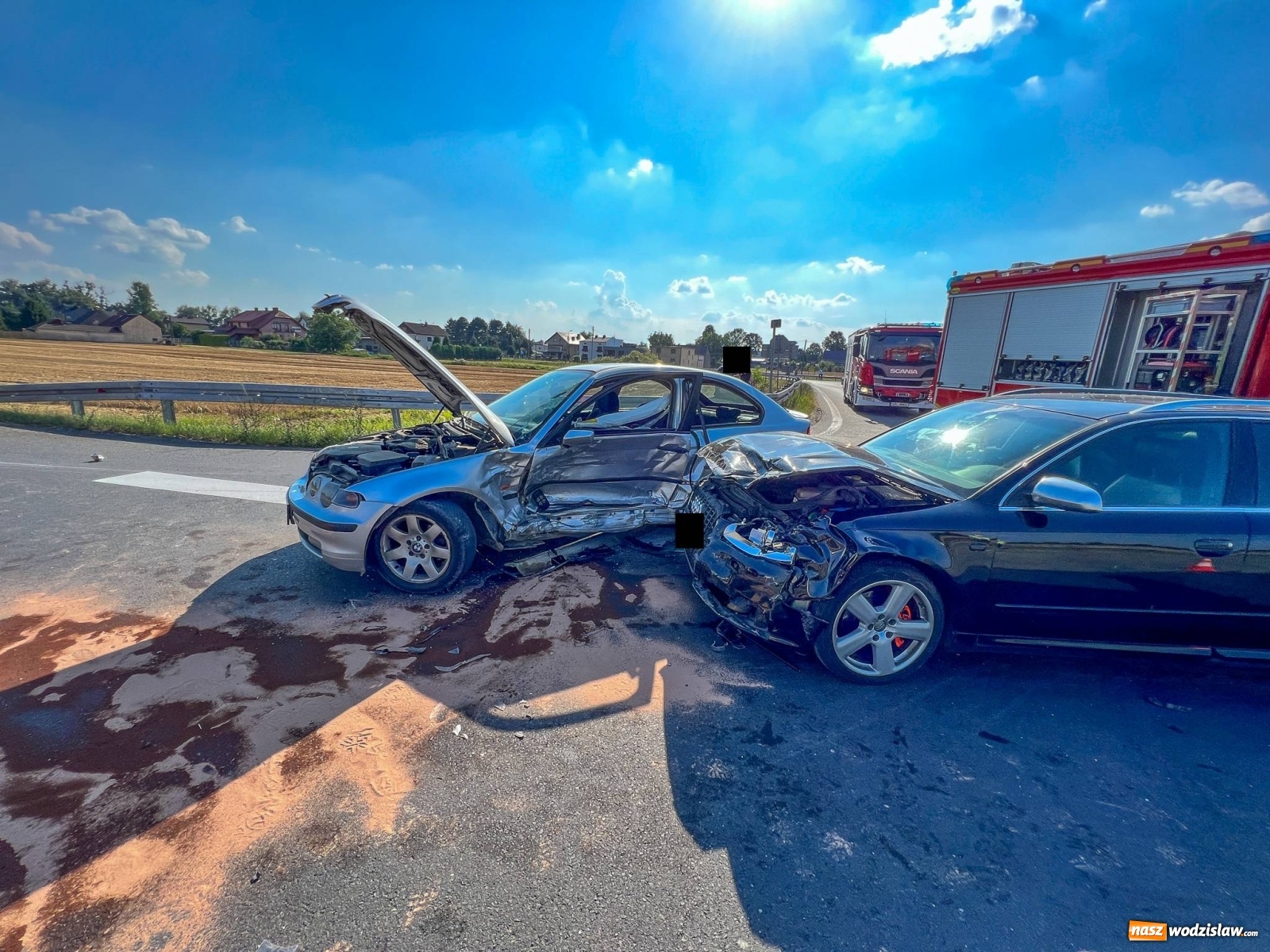 Zdjęcie w galerii na portalu naszwodzislaw.com: Dwa pojazdy z powiatu wodzisławskiego zderzyły się w Zabełkowie wiadomości z regionu