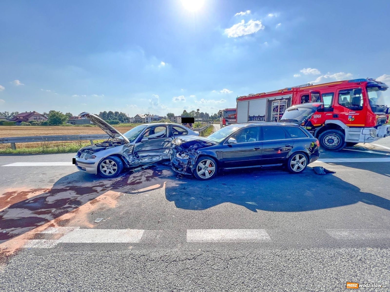 Zdjęcie w galerii na portalu naszwodzislaw.com: Dwa pojazdy z powiatu wodzisławskiego zderzyły się w Zabełkowie wiadomości z regionu