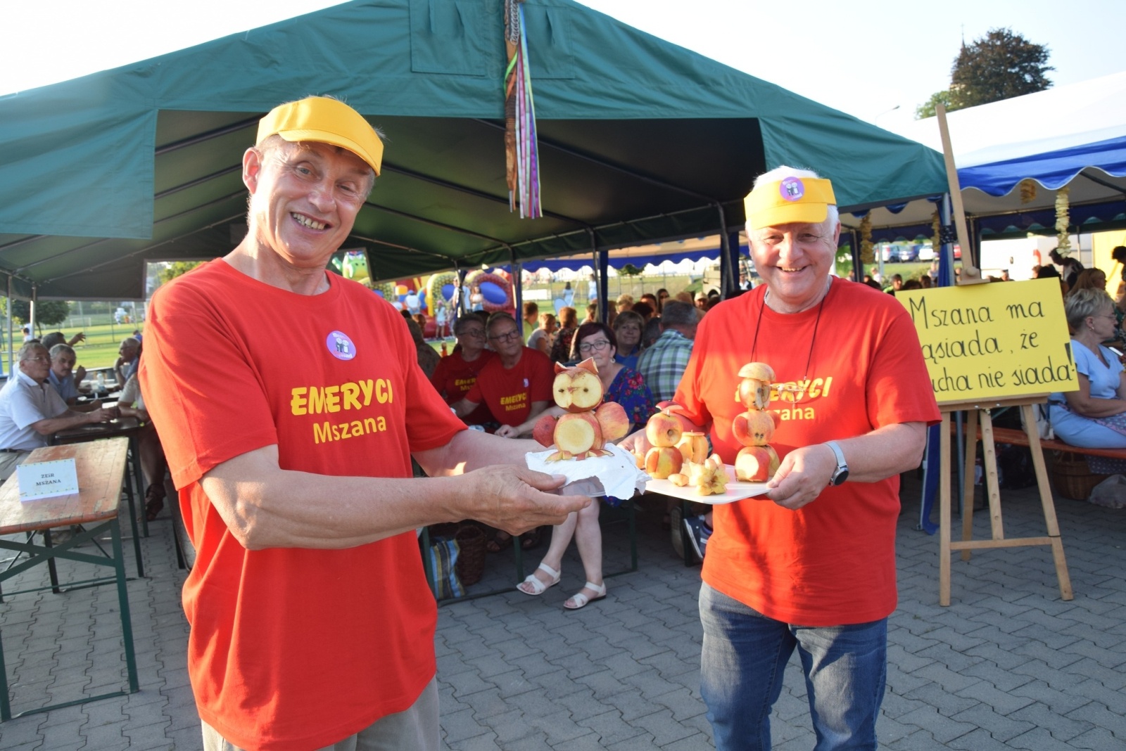 Zdjęcie w galerii na portalu naszwodzislaw.com: Sąsiedzka integracja w Połomi pełna atrakcji [FOTO] wiadomości z regionu