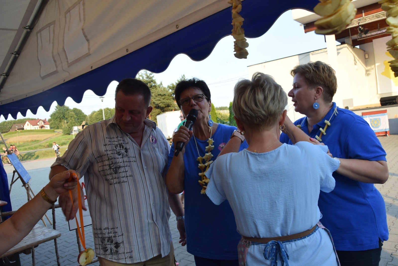 Zdjęcie w galerii na portalu naszwodzislaw.com: Sąsiedzka integracja w Połomi pełna atrakcji [FOTO] wiadomości z regionu