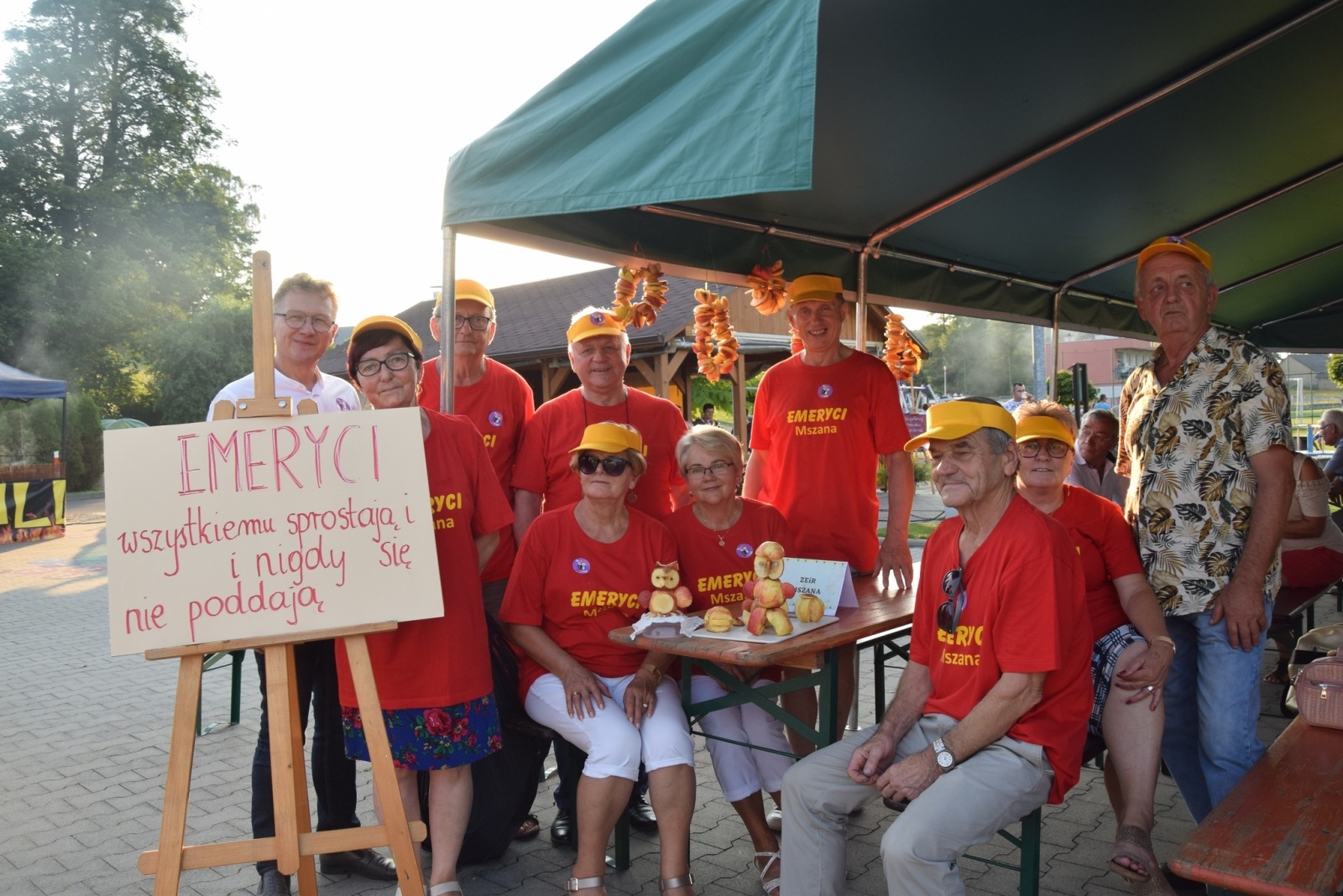 Zdjęcie w galerii na portalu naszwodzislaw.com: Sąsiedzka integracja w Połomi pełna atrakcji [FOTO] wiadomości z regionu