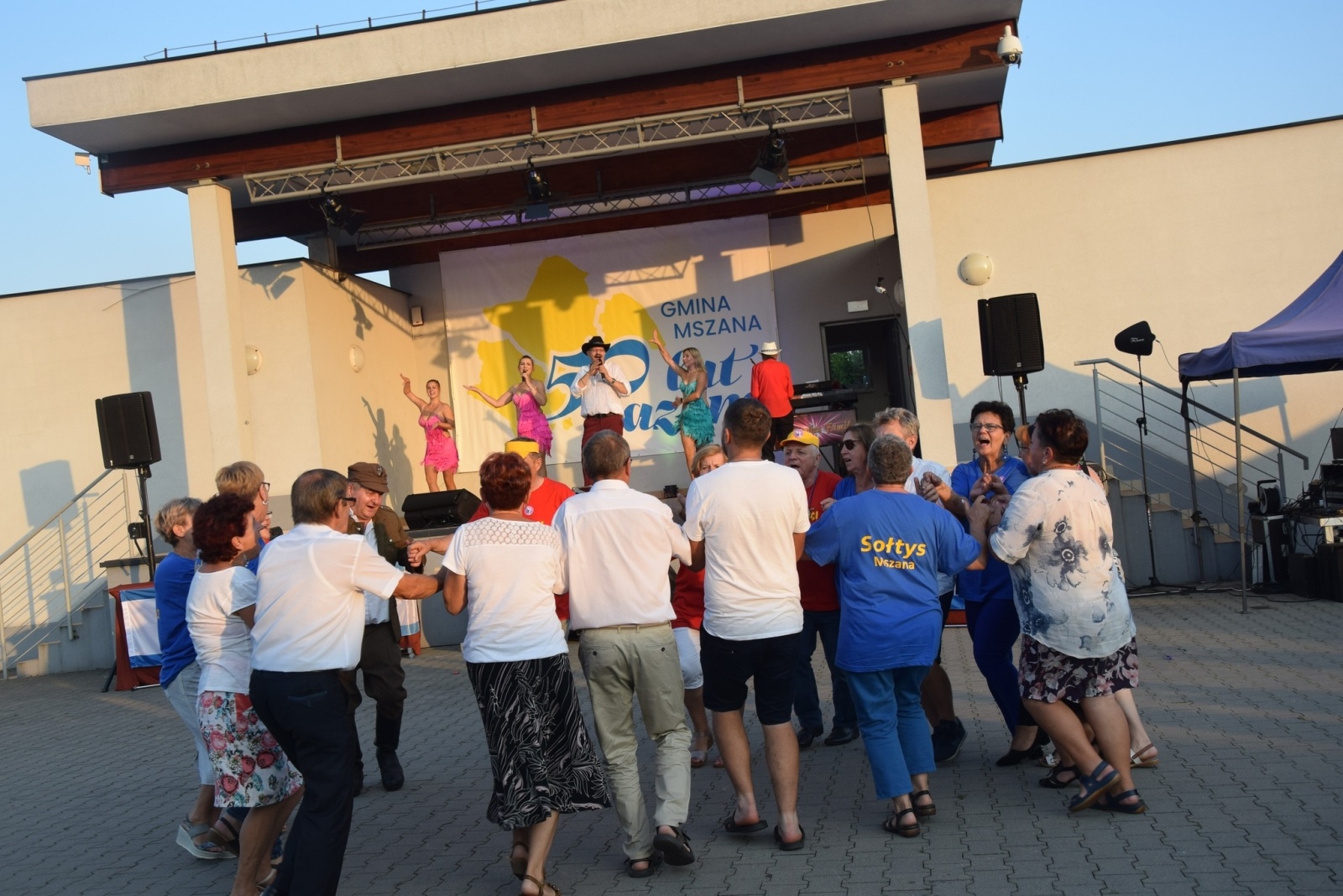 Zdjęcie w galerii na portalu naszwodzislaw.com: Sąsiedzka integracja w Połomi pełna atrakcji [FOTO] wiadomości z regionu