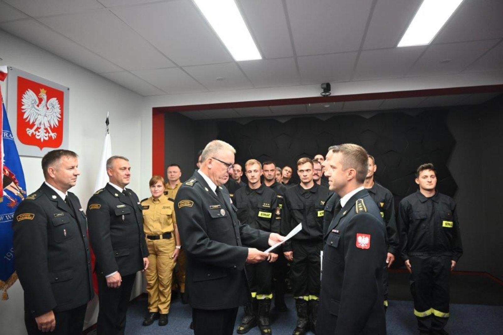 Zdjęcie w galerii na portalu naszwodzislaw.com: Nowi strażacy i awanse w KP PSP Wodzisław Śląski wiadomości z regionu