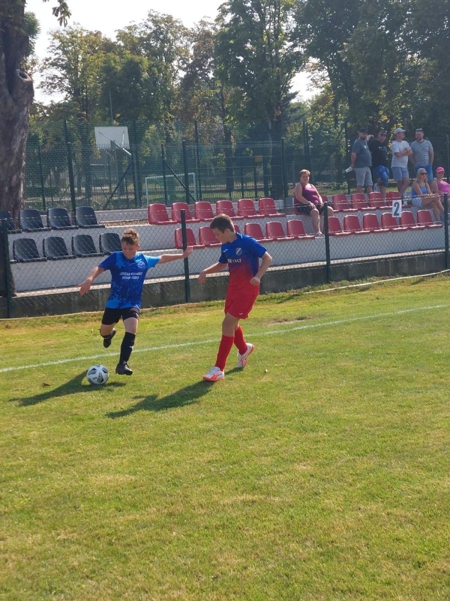 Zdjęcie w galerii na portalu naszwodzislaw.com: Piłkarska rywalizacja w Gorzycach. Czarni Gorzyce i FC Hlucin najlepsi [FOTO] wiadomości z regionu