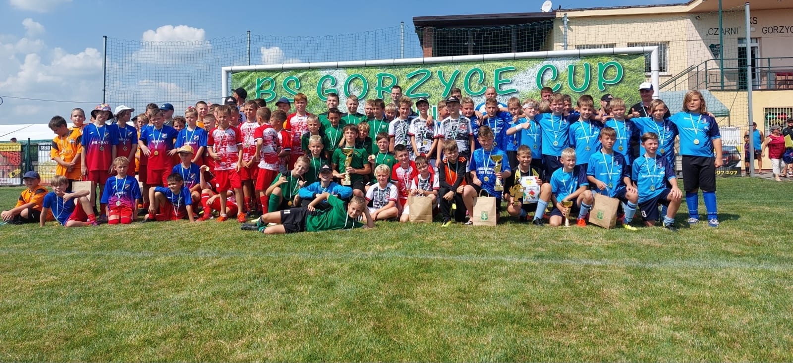 Zdjęcie w galerii na portalu naszwodzislaw.com: Piłkarska rywalizacja w Gorzycach. Czarni Gorzyce i FC Hlucin najlepsi [FOTO] wiadomości z regionu