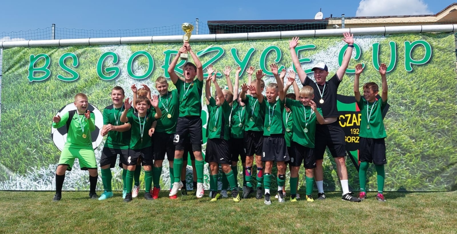 Zdjęcie w galerii na portalu naszwodzislaw.com: Piłkarska rywalizacja w Gorzycach. Czarni Gorzyce i FC Hlucin najlepsi [FOTO] wiadomości z regionu