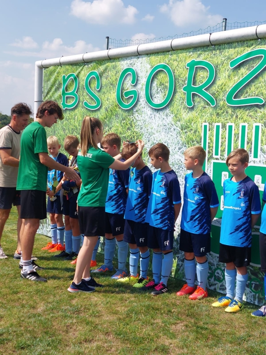 Zdjęcie w galerii na portalu naszwodzislaw.com: Piłkarska rywalizacja w Gorzycach. Czarni Gorzyce i FC Hlucin najlepsi [FOTO] wiadomości z regionu