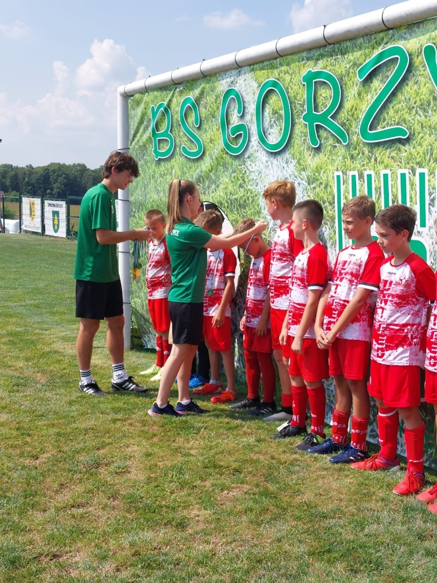 Zdjęcie w galerii na portalu naszwodzislaw.com: Piłkarska rywalizacja w Gorzycach. Czarni Gorzyce i FC Hlucin najlepsi [FOTO] wiadomości z regionu