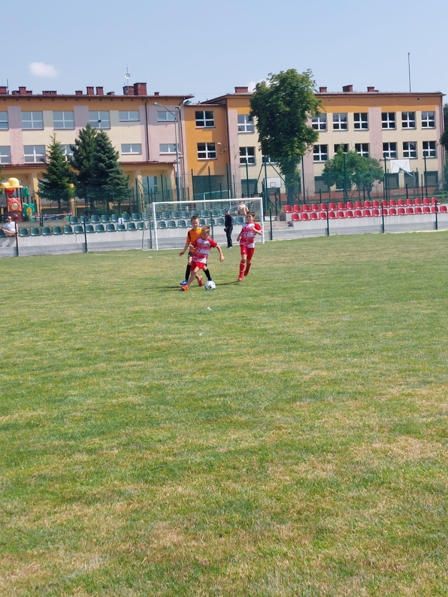 Zdjęcie w galerii na portalu naszwodzislaw.com: Piłkarska rywalizacja w Gorzycach. Czarni Gorzyce i FC Hlucin najlepsi [FOTO] wiadomości z regionu