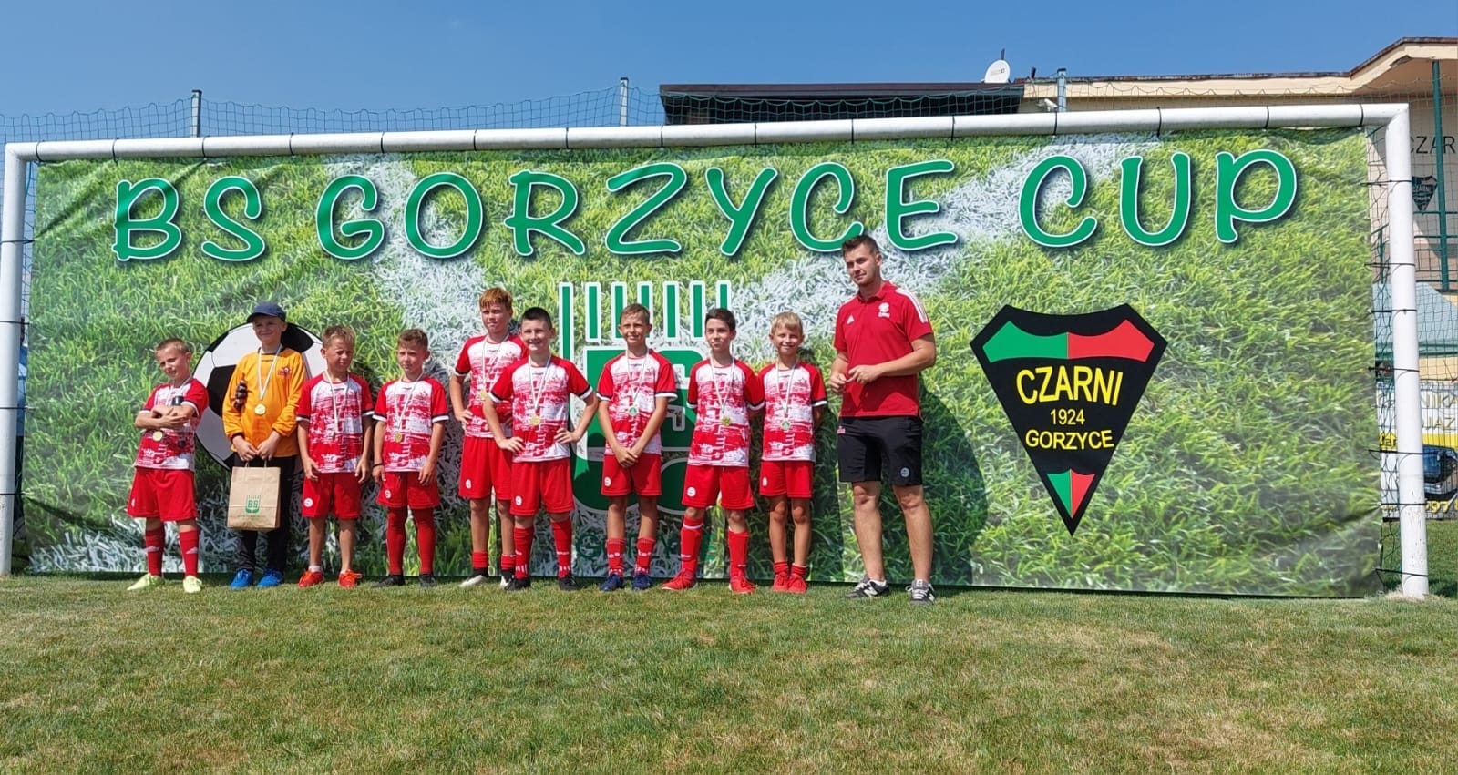 Zdjęcie w galerii na portalu naszwodzislaw.com: Piłkarska rywalizacja w Gorzycach. Czarni Gorzyce i FC Hlucin najlepsi [FOTO] wiadomości z regionu