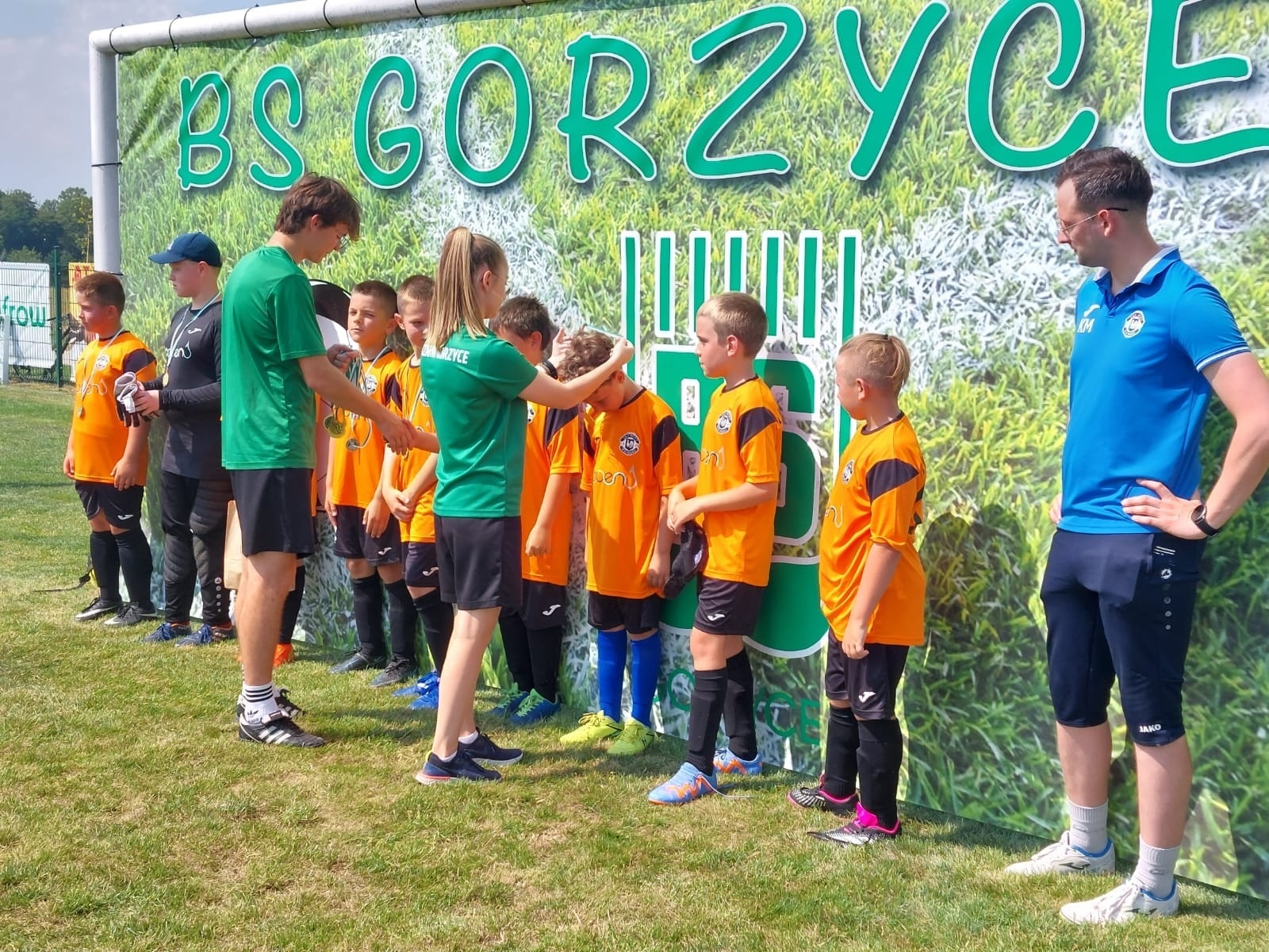 Zdjęcie w galerii na portalu naszwodzislaw.com: Piłkarska rywalizacja w Gorzycach. Czarni Gorzyce i FC Hlucin najlepsi [FOTO] wiadomości z regionu