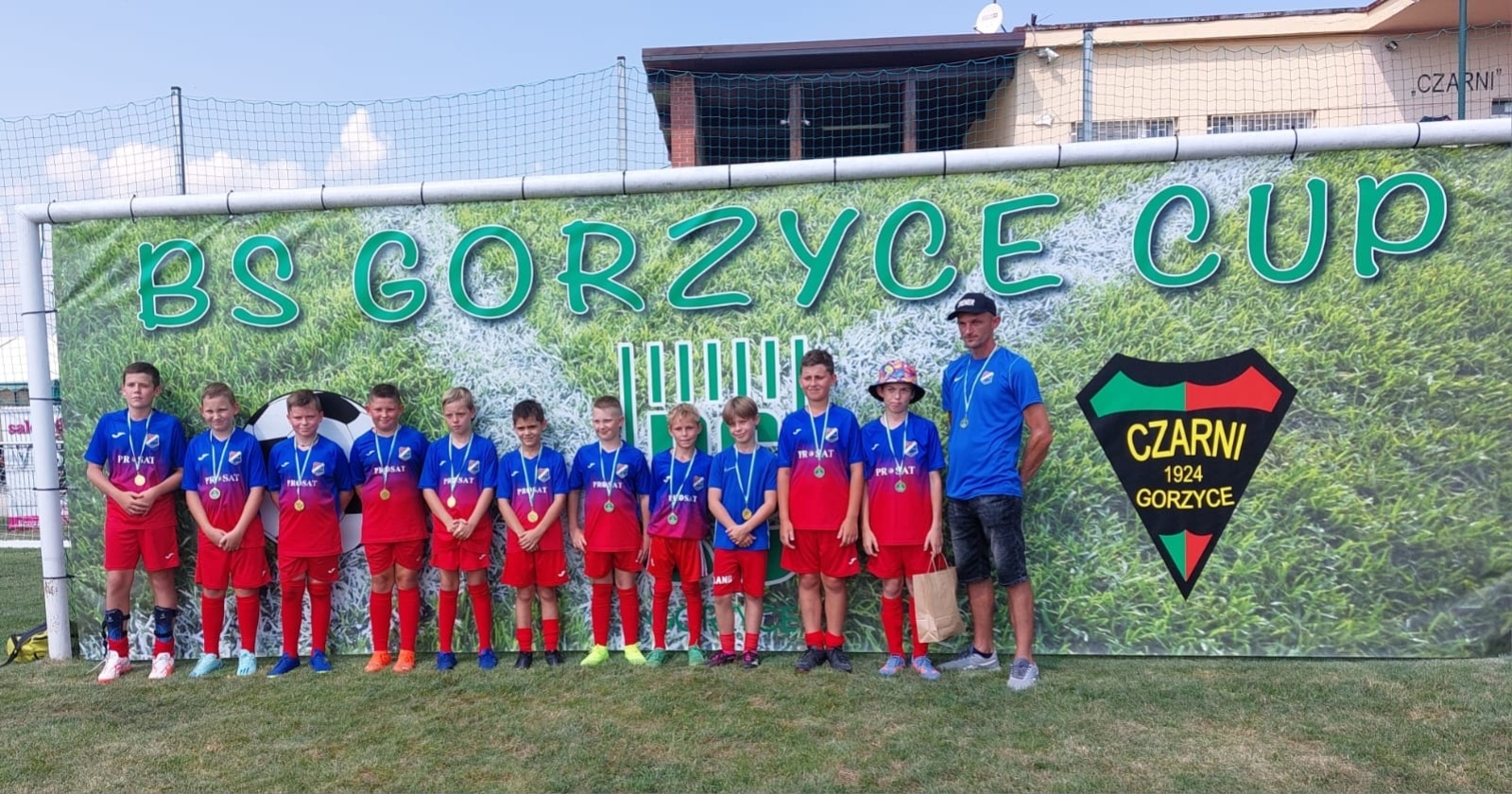 Zdjęcie w galerii na portalu naszwodzislaw.com: Piłkarska rywalizacja w Gorzycach. Czarni Gorzyce i FC Hlucin najlepsi [FOTO] wiadomości z regionu