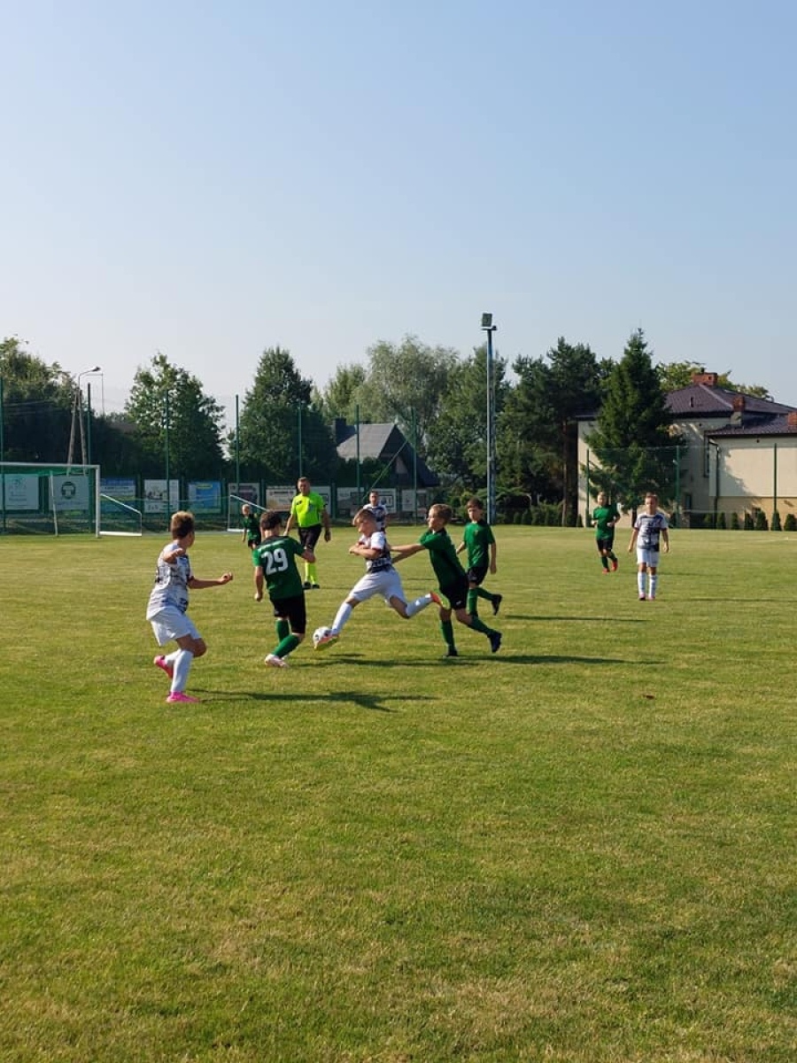 Zdjęcie w galerii na portalu naszwodzislaw.com: Piłkarska rywalizacja w Gorzycach. Czarni Gorzyce i FC Hlucin najlepsi [FOTO] wiadomości z regionu