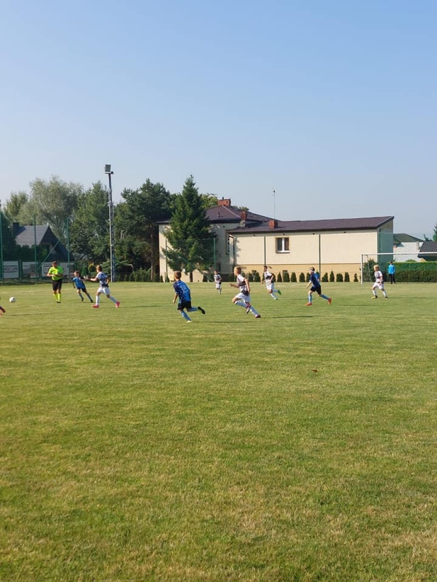 Zdjęcie w galerii na portalu naszwodzislaw.com: Piłkarska rywalizacja w Gorzycach. Czarni Gorzyce i FC Hlucin najlepsi [FOTO] wiadomości z regionu