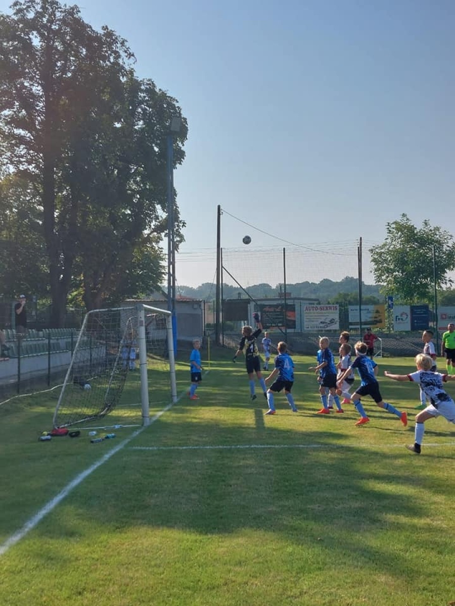 Zdjęcie w galerii na portalu naszwodzislaw.com: Piłkarska rywalizacja w Gorzycach. Czarni Gorzyce i FC Hlucin najlepsi [FOTO] wiadomości z regionu