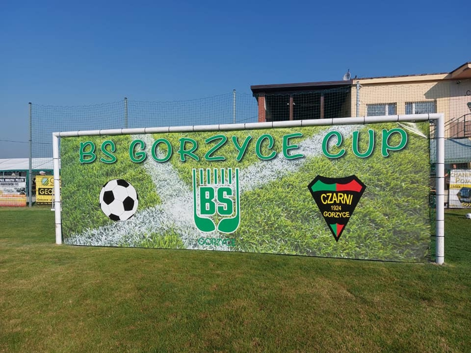 Zdjęcie w galerii na portalu naszwodzislaw.com: Piłkarska rywalizacja w Gorzycach. Czarni Gorzyce i FC Hlucin najlepsi [FOTO] wiadomości z regionu