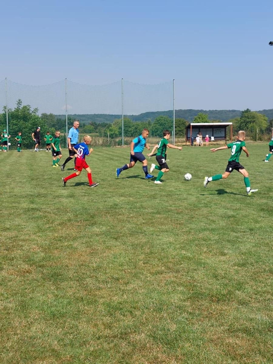 Zdjęcie w galerii na portalu naszwodzislaw.com: Piłkarska rywalizacja w Gorzycach. Czarni Gorzyce i FC Hlucin najlepsi [FOTO] wiadomości z regionu