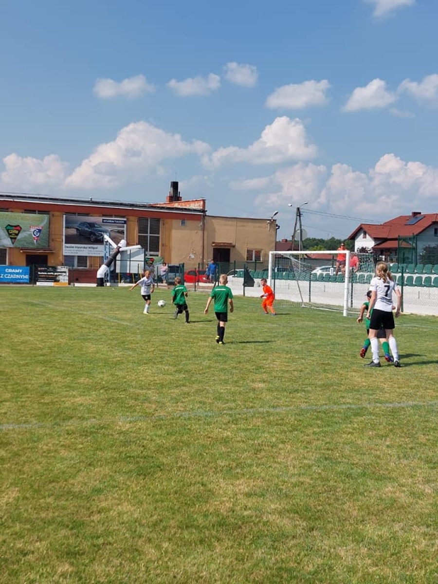 Zdjęcie w galerii na portalu naszwodzislaw.com: Piłkarska rywalizacja w Gorzycach. Czarni Gorzyce i FC Hlucin najlepsi [FOTO] wiadomości z regionu