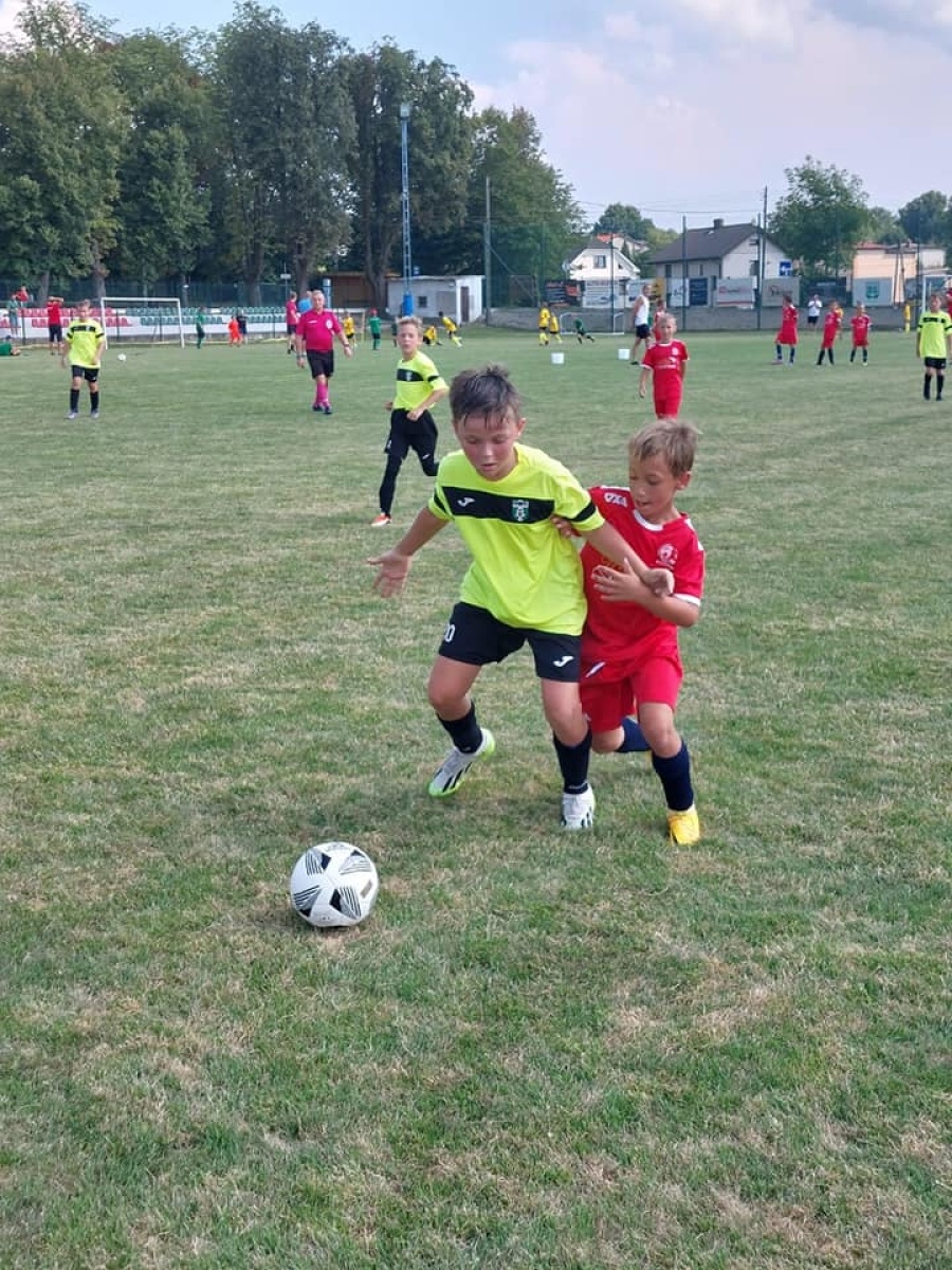 Zdjęcie w galerii na portalu naszwodzislaw.com: Piłkarska rywalizacja w Gorzycach. Czarni Gorzyce i FC Hlucin najlepsi [FOTO] wiadomości z regionu