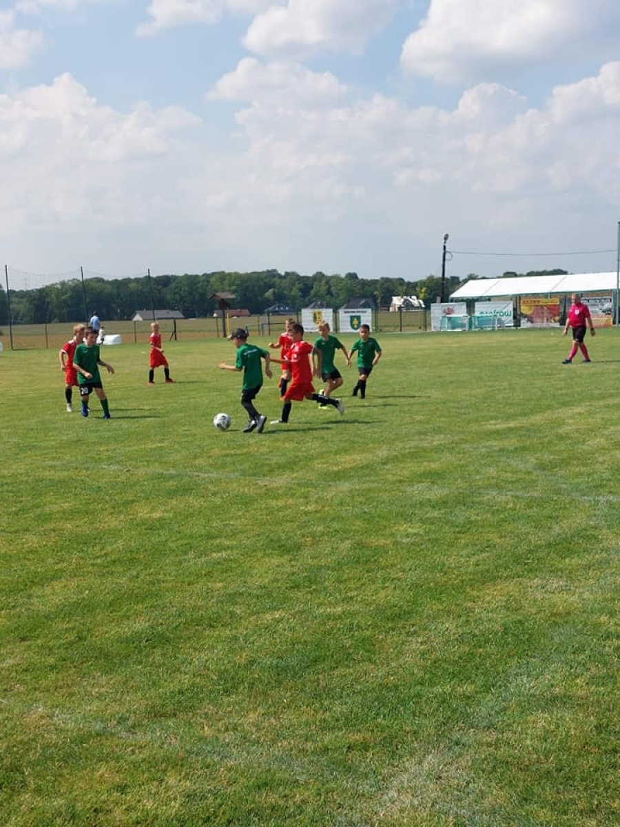 Zdjęcie w galerii na portalu naszwodzislaw.com: Piłkarska rywalizacja w Gorzycach. Czarni Gorzyce i FC Hlucin najlepsi [FOTO] wiadomości z regionu