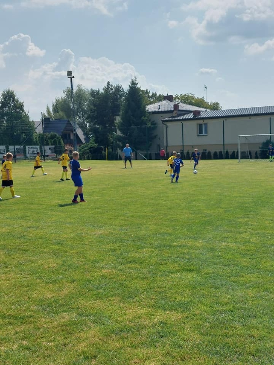 Zdjęcie w galerii na portalu naszwodzislaw.com: Piłkarska rywalizacja w Gorzycach. Czarni Gorzyce i FC Hlucin najlepsi [FOTO] wiadomości z regionu