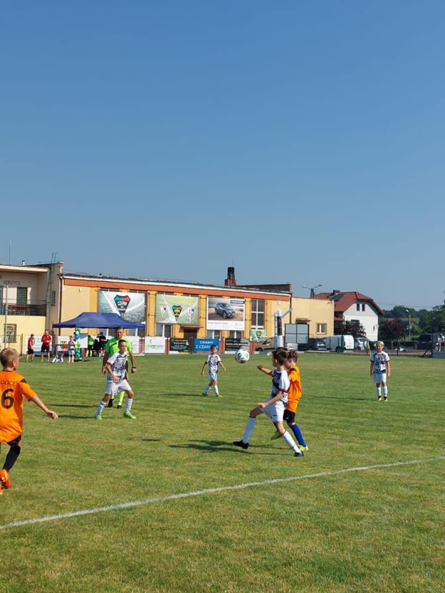 Zdjęcie w galerii na portalu naszwodzislaw.com: Piłkarska rywalizacja w Gorzycach. Czarni Gorzyce i FC Hlucin najlepsi [FOTO] wiadomości z regionu
