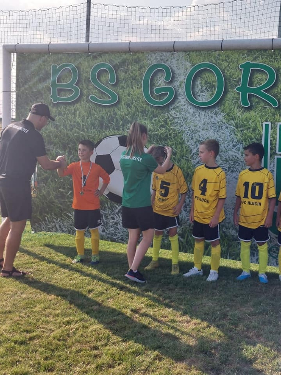 Zdjęcie w galerii na portalu naszwodzislaw.com: Piłkarska rywalizacja w Gorzycach. Czarni Gorzyce i FC Hlucin najlepsi [FOTO] wiadomości z regionu