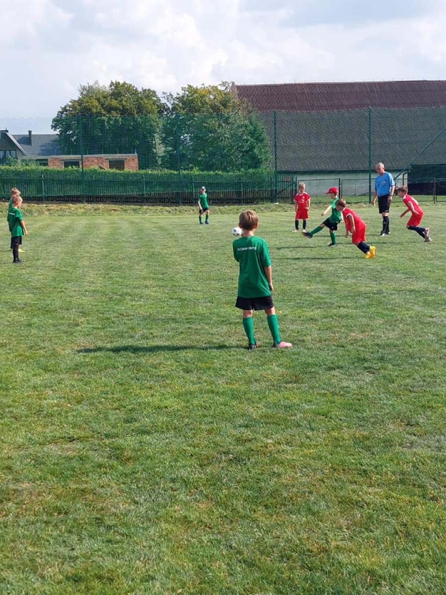 Zdjęcie w galerii na portalu naszwodzislaw.com: Piłkarska rywalizacja w Gorzycach. Czarni Gorzyce i FC Hlucin najlepsi [FOTO] wiadomości z regionu