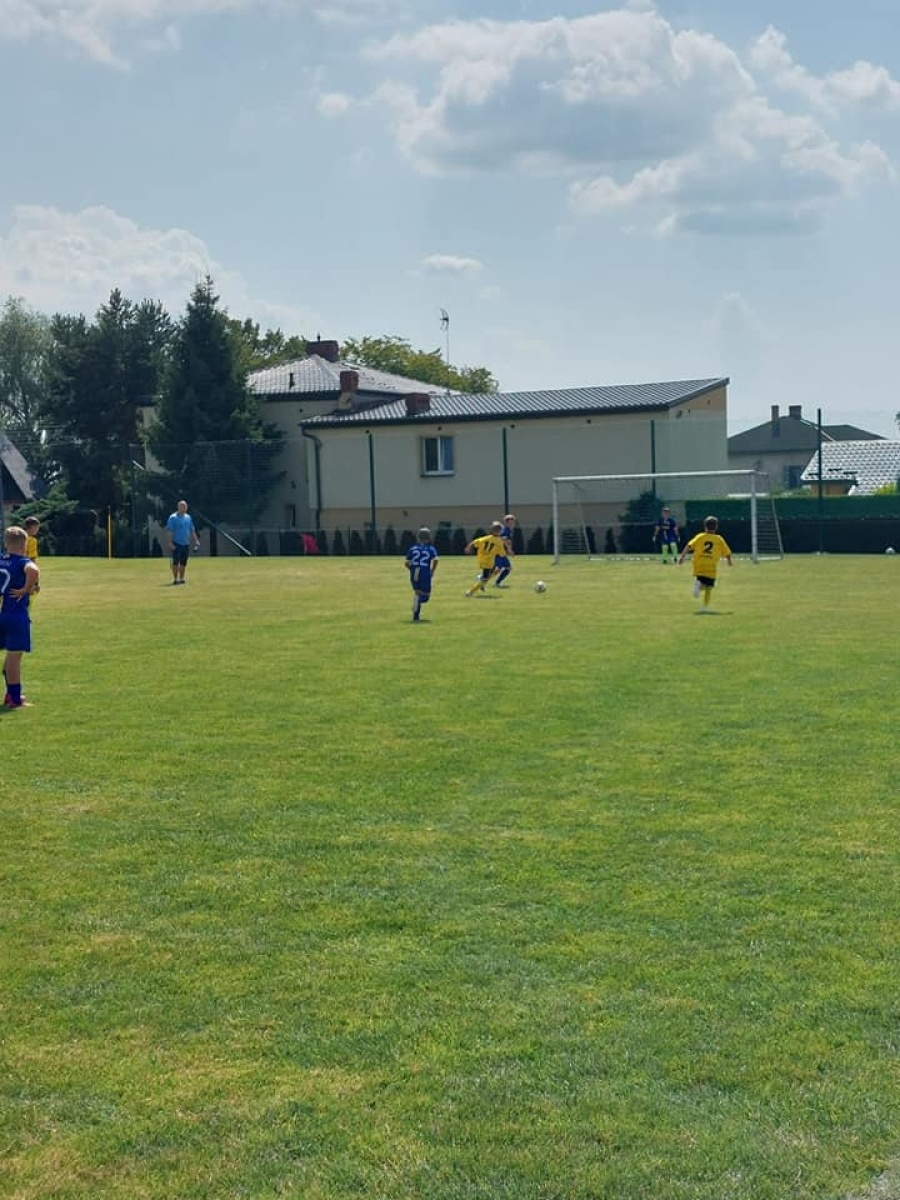 Zdjęcie w galerii na portalu naszwodzislaw.com: Piłkarska rywalizacja w Gorzycach. Czarni Gorzyce i FC Hlucin najlepsi [FOTO] wiadomości z regionu