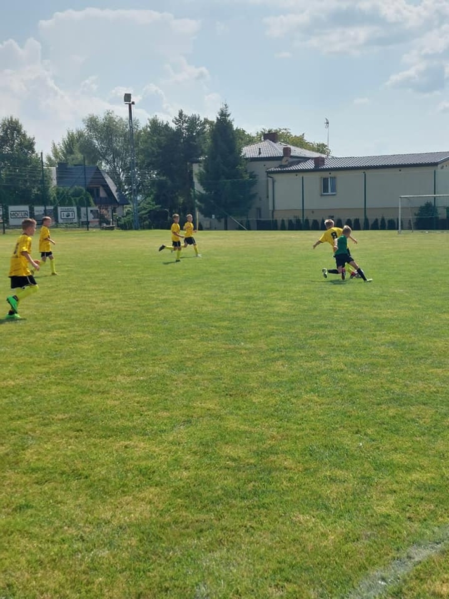 Zdjęcie w galerii na portalu naszwodzislaw.com: Piłkarska rywalizacja w Gorzycach. Czarni Gorzyce i FC Hlucin najlepsi [FOTO] wiadomości z regionu