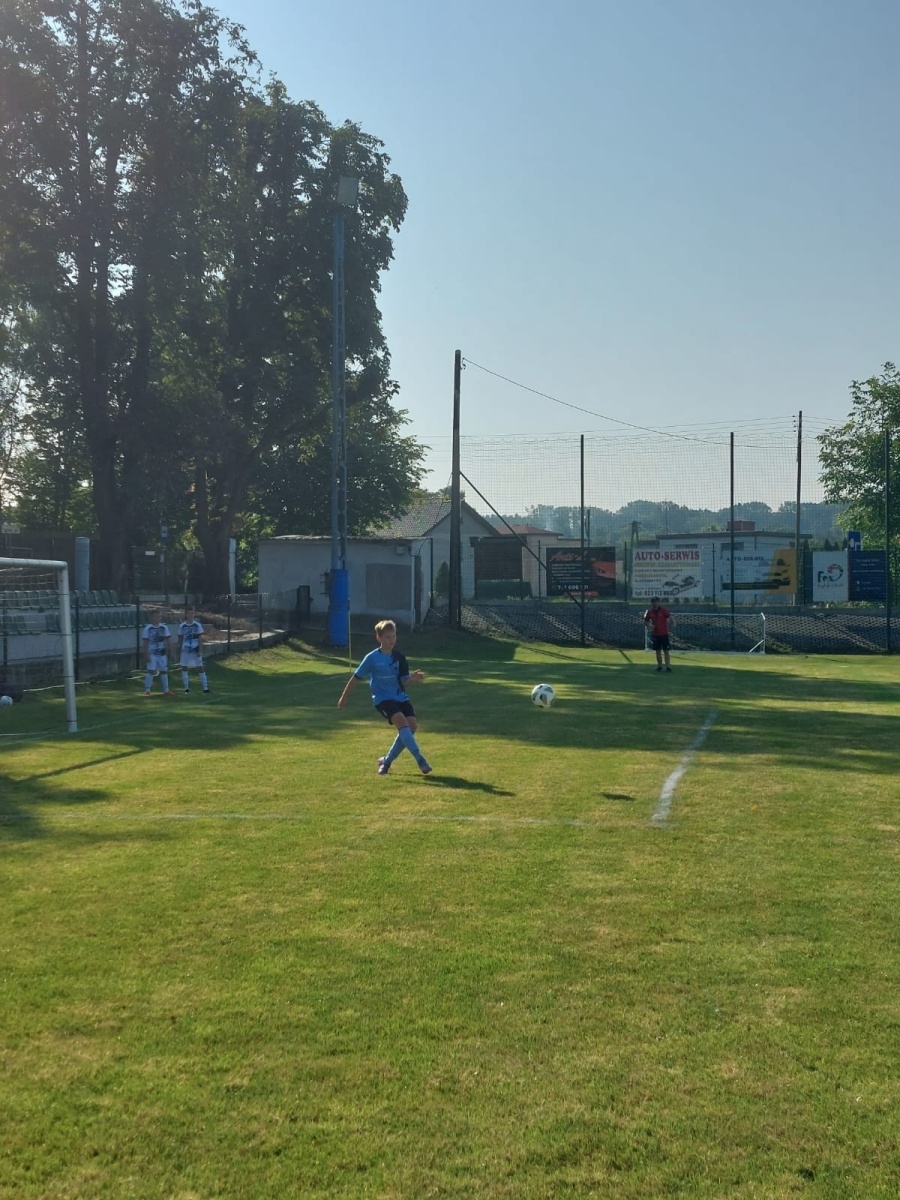 Zdjęcie w galerii na portalu naszwodzislaw.com: Piłkarska rywalizacja w Gorzycach. Czarni Gorzyce i FC Hlucin najlepsi [FOTO] wiadomości z regionu