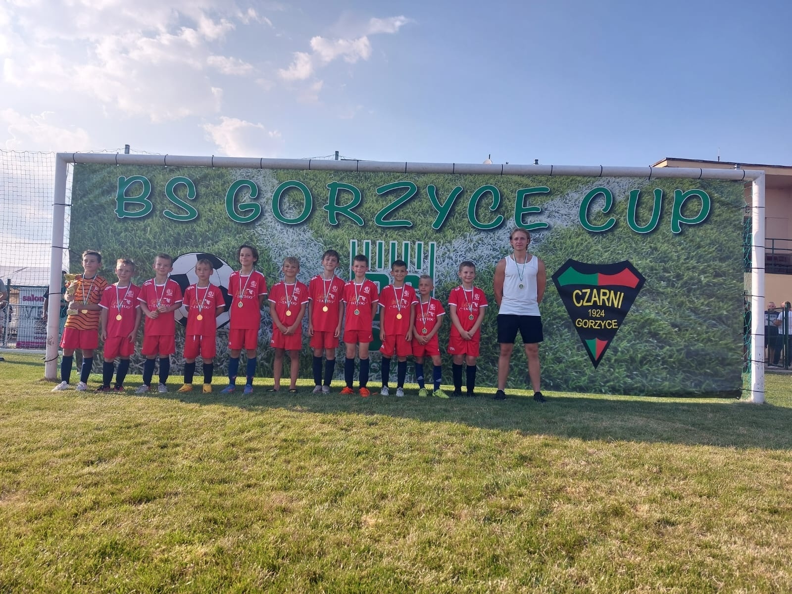 Zdjęcie w galerii na portalu naszwodzislaw.com: Piłkarska rywalizacja w Gorzycach. Czarni Gorzyce i FC Hlucin najlepsi [FOTO] wiadomości z regionu