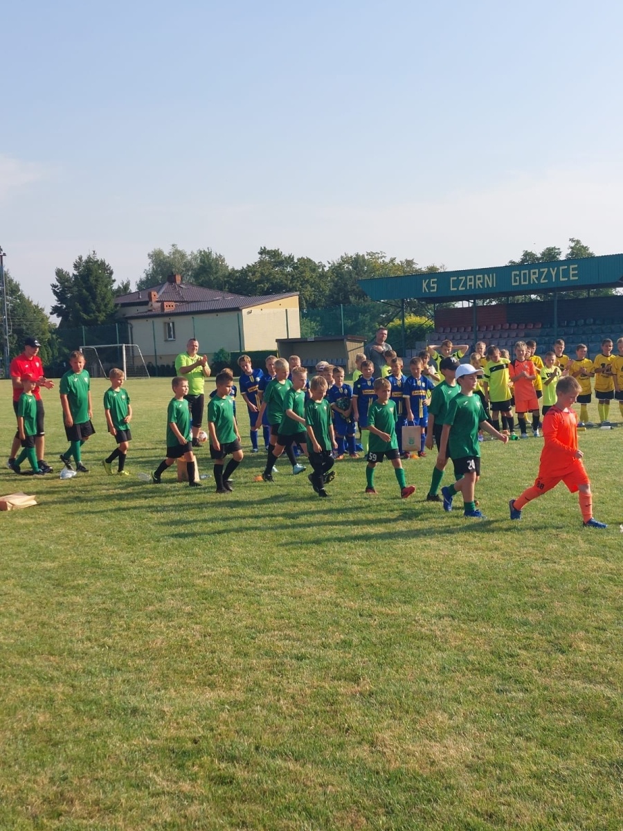 Zdjęcie w galerii na portalu naszwodzislaw.com: Piłkarska rywalizacja w Gorzycach. Czarni Gorzyce i FC Hlucin najlepsi [FOTO] wiadomości z regionu