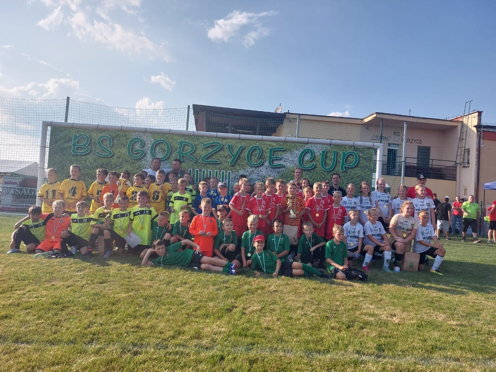 Zdjęcie w galerii na portalu naszwodzislaw.com: Piłkarska rywalizacja w Gorzycach. Czarni Gorzyce i FC Hlucin najlepsi [FOTO] wiadomości z regionu