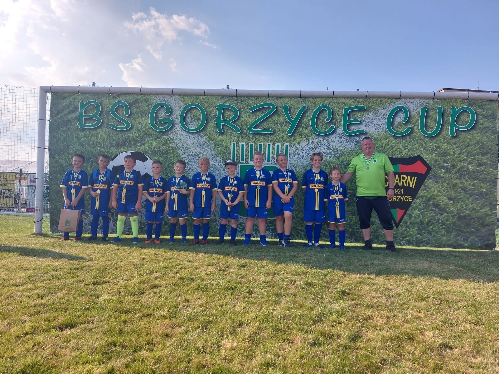 Zdjęcie w galerii na portalu naszwodzislaw.com: Piłkarska rywalizacja w Gorzycach. Czarni Gorzyce i FC Hlucin najlepsi [FOTO] wiadomości z regionu