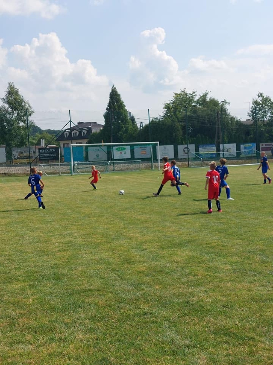 Zdjęcie w galerii na portalu naszwodzislaw.com: Piłkarska rywalizacja w Gorzycach. Czarni Gorzyce i FC Hlucin najlepsi [FOTO] wiadomości z regionu