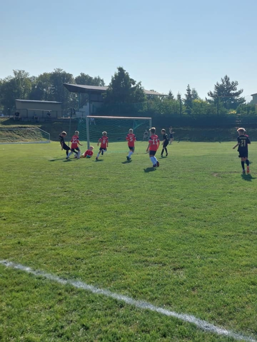 Zdjęcie w galerii na portalu naszwodzislaw.com: Piłkarska rywalizacja w Gorzycach. Czarni Gorzyce i FC Hlucin najlepsi [FOTO] wiadomości z regionu