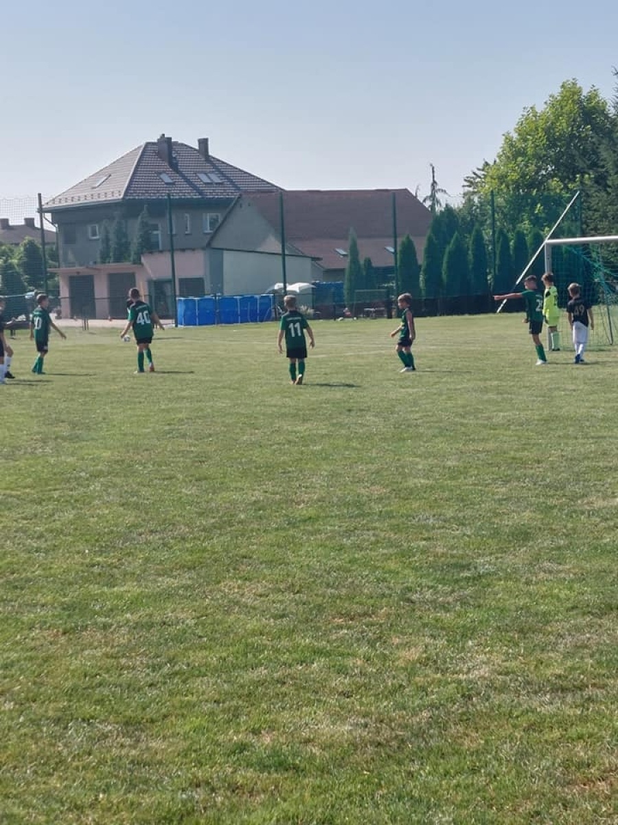 Zdjęcie w galerii na portalu naszwodzislaw.com: Piłkarska rywalizacja w Gorzycach. Czarni Gorzyce i FC Hlucin najlepsi [FOTO] wiadomości z regionu