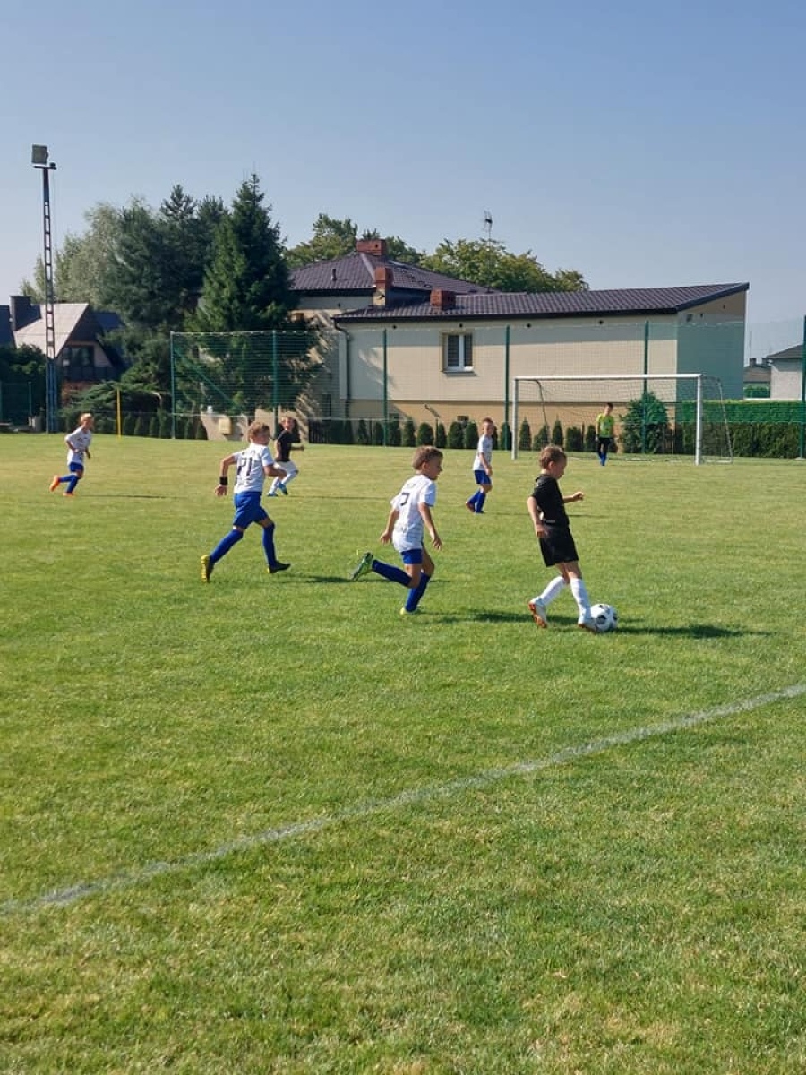 Zdjęcie w galerii na portalu naszwodzislaw.com: Piłkarska rywalizacja w Gorzycach. Czarni Gorzyce i FC Hlucin najlepsi [FOTO] wiadomości z regionu