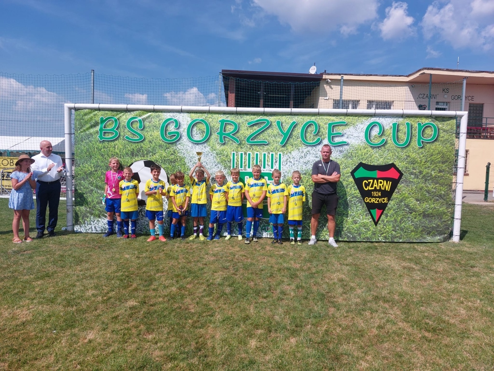 Zdjęcie w galerii na portalu naszwodzislaw.com: Piłkarska rywalizacja w Gorzycach. Czarni Gorzyce i FC Hlucin najlepsi [FOTO] wiadomości z regionu