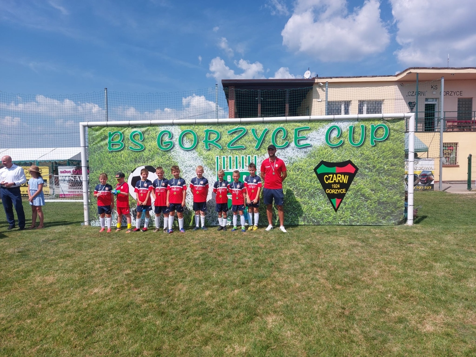 Zdjęcie w galerii na portalu naszwodzislaw.com: Piłkarska rywalizacja w Gorzycach. Czarni Gorzyce i FC Hlucin najlepsi [FOTO] wiadomości z regionu