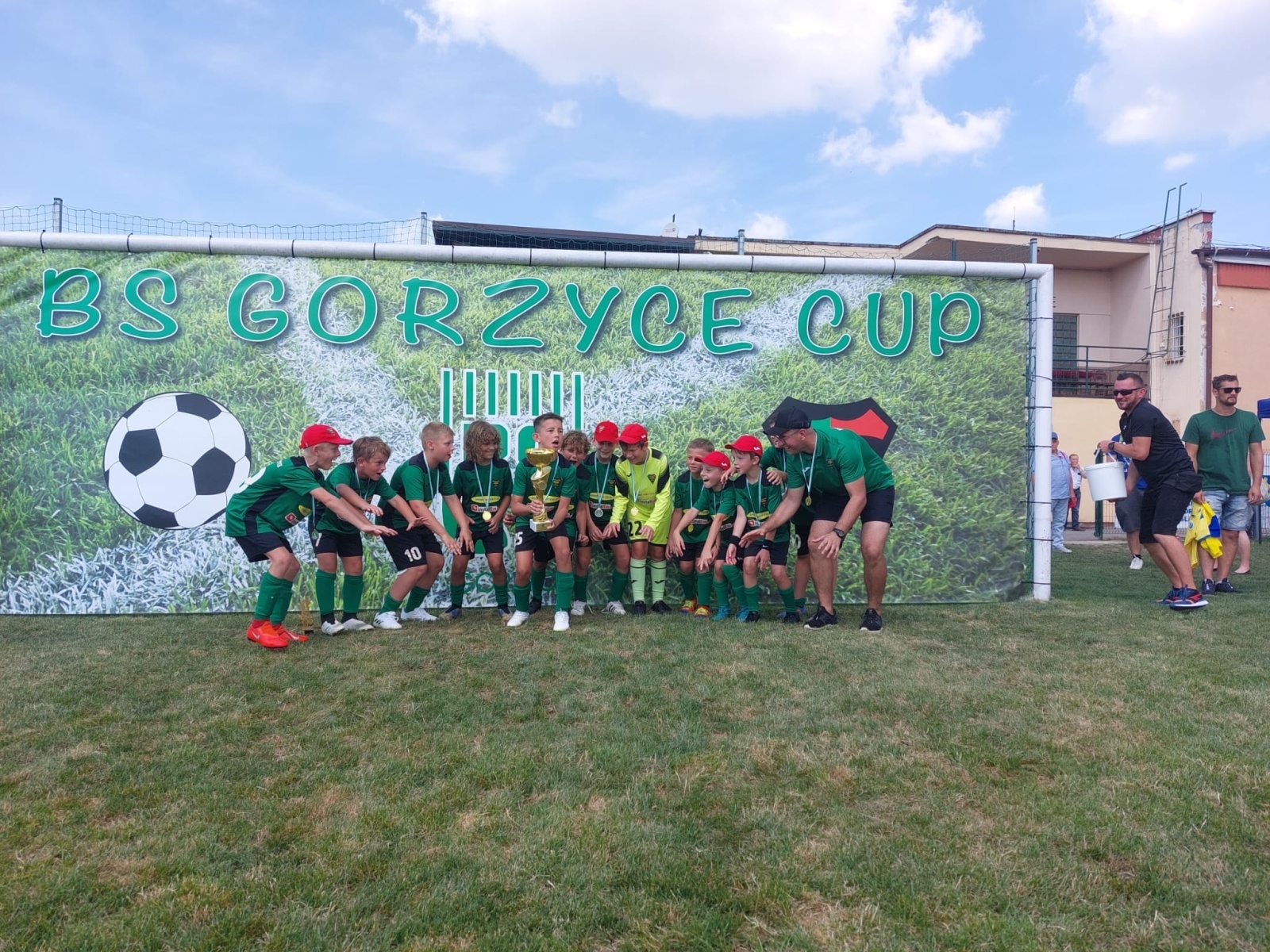 Zdjęcie w galerii na portalu naszwodzislaw.com: Piłkarska rywalizacja w Gorzycach. Czarni Gorzyce i FC Hlucin najlepsi [FOTO] wiadomości z regionu