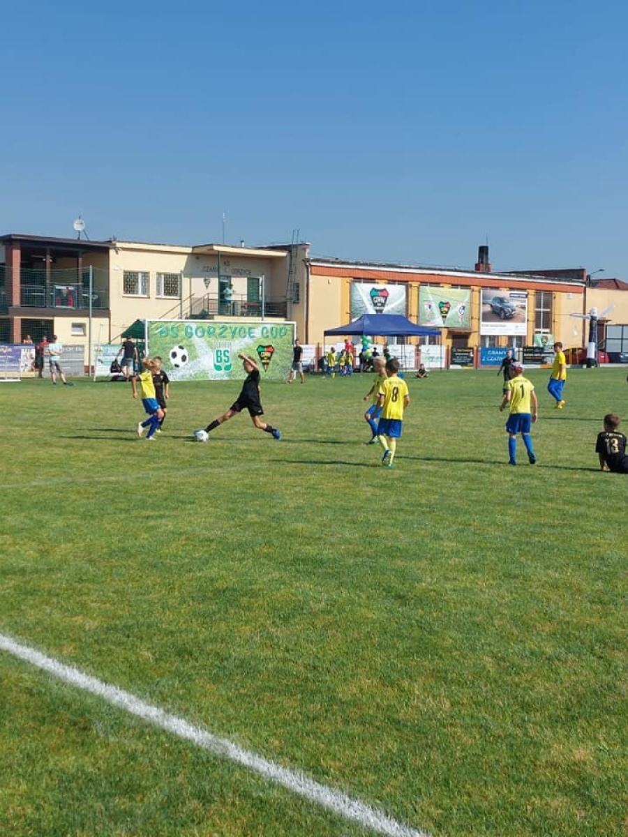 Zdjęcie w galerii na portalu naszwodzislaw.com: Piłkarska rywalizacja w Gorzycach. Czarni Gorzyce i FC Hlucin najlepsi [FOTO] wiadomości z regionu