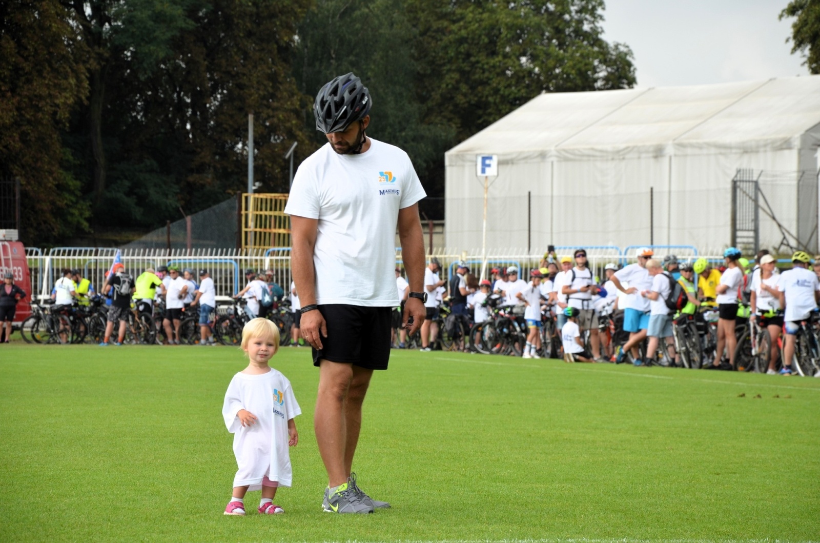 Zdjęcie w galerii na portalu naszwodzislaw.com: Setki uczestników Powiatowego Rajdu Rowerowego [FOTO] wiadomości z regionu