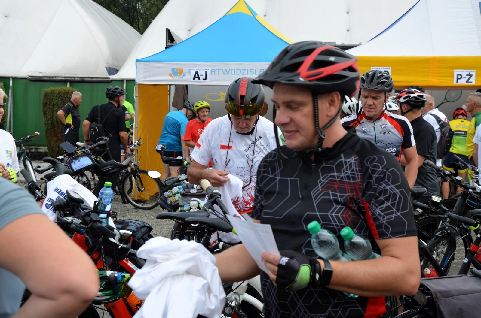 Zdjęcie w galerii na portalu naszwodzislaw.com: Setki uczestników Powiatowego Rajdu Rowerowego [FOTO] wiadomości z regionu