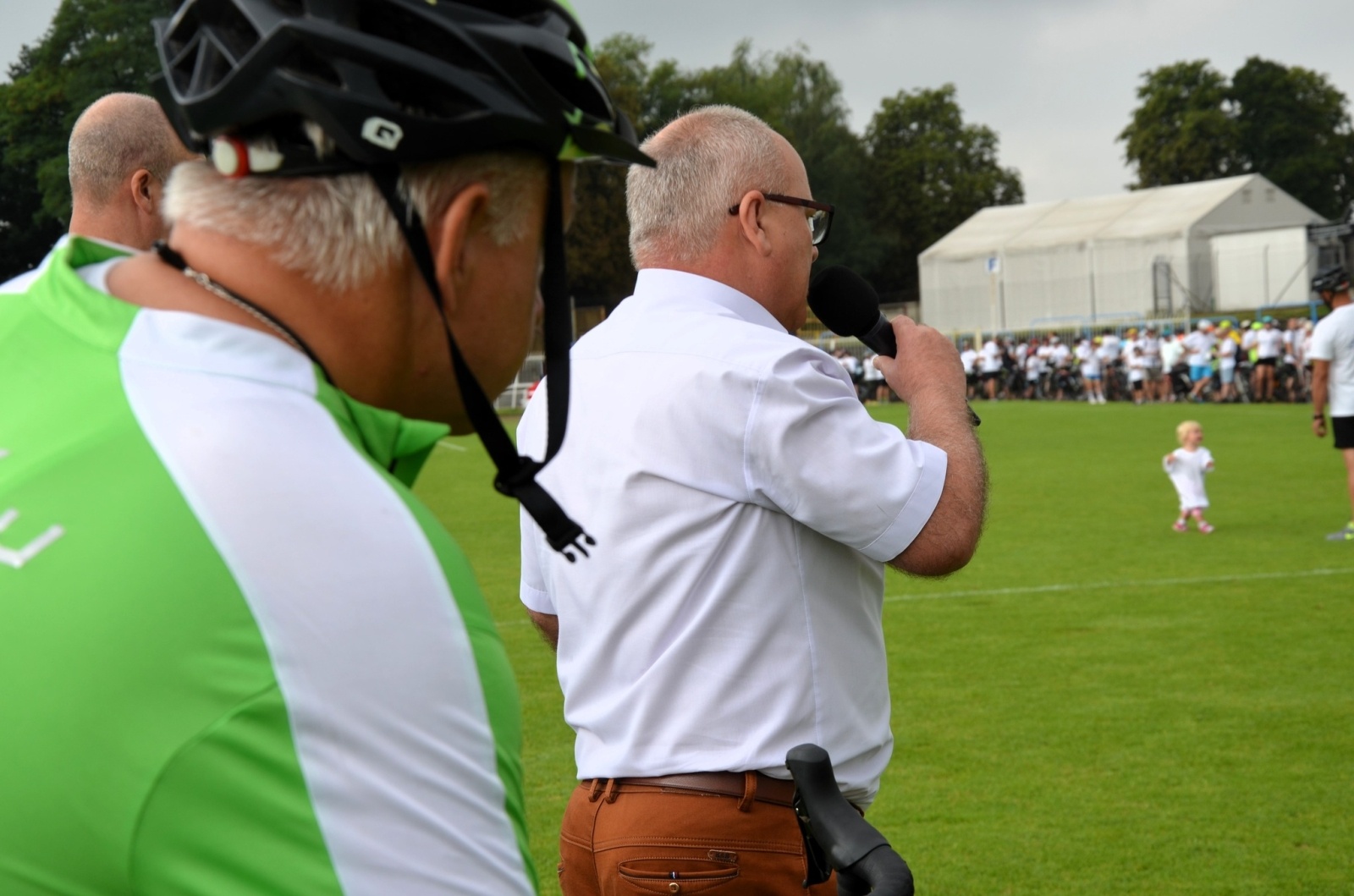 Zdjęcie w galerii na portalu naszwodzislaw.com: Setki uczestników Powiatowego Rajdu Rowerowego [FOTO] wiadomości z regionu